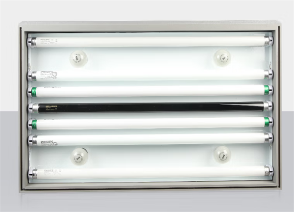 91免费版看片灯管