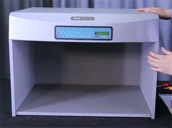 标准光源灯箱怎么用？标准光源灯箱的使用和保养4