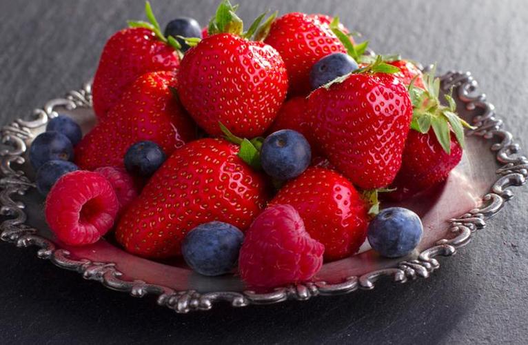 蓝莓和草莓哪个适合减肥